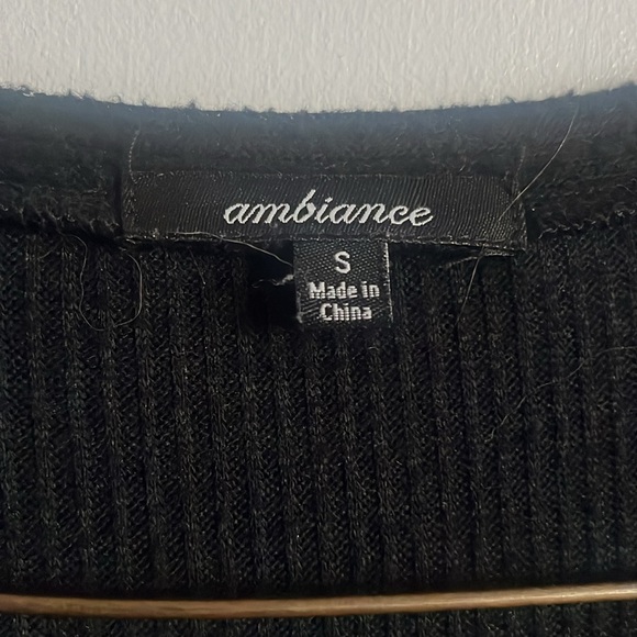 Ribbed cropped long sleeve - Picture 2 of 2